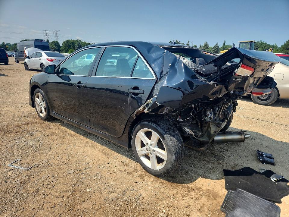 2014 Toyota Camry მანქანა იყიდება აუქციონზე, vin: 4T1BF1FK3EU813804, აუქციონის ნომერი: 63056036