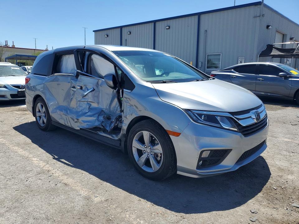 60698486 :رقم المزاد ، 5FNRL6H78KB077139 vin ، 2019 Honda Odyssey مزاد بيع