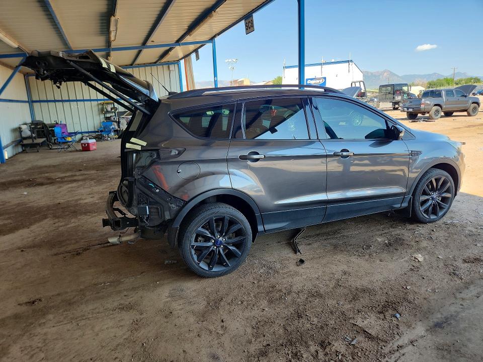 Auction sale of the 2017 Ford Escape, vin: 1FMCU9J92HUC42629, lot number: 62982876