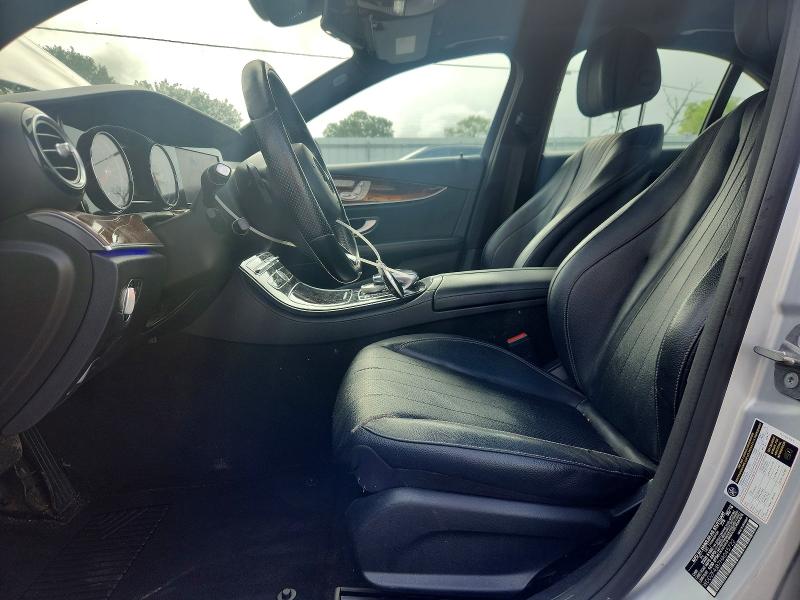 61817736 :رقم المزاد ، WDDZF4JB7HA045722 vin ، 2017 Mercedes-benz E مزاد بيع