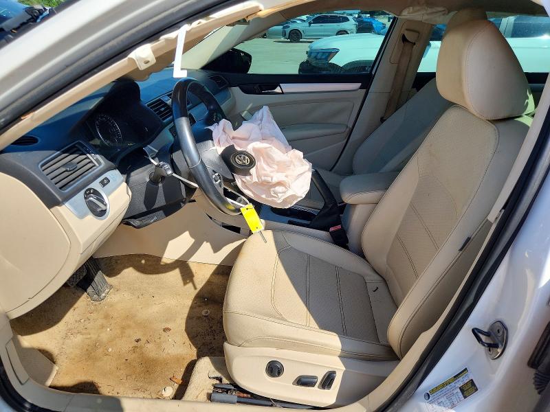 61499296 :رقم المزاد ، 1VWBN7A31DC121858 vin ، 2013 Volkswagen Passat مزاد بيع