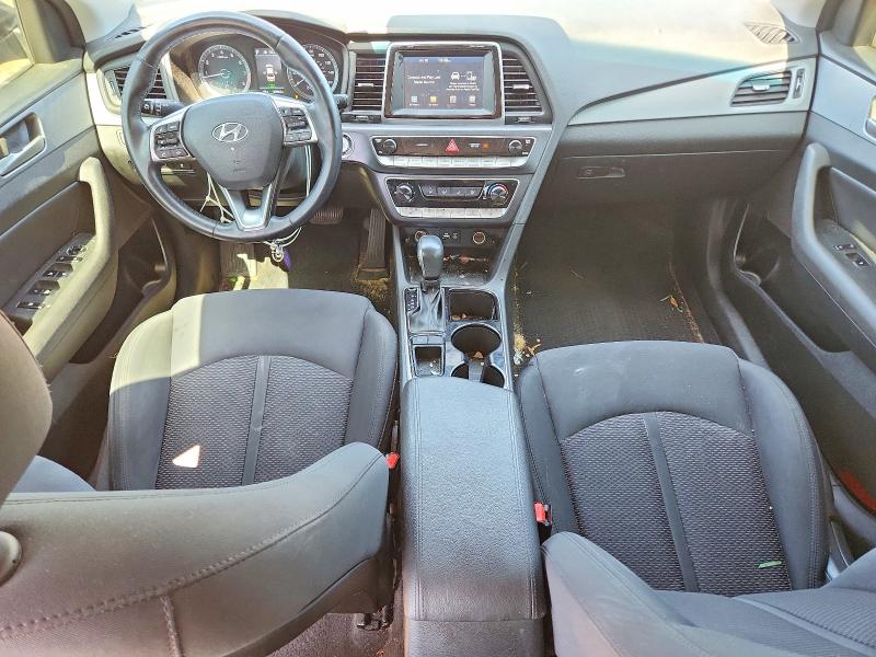 60981306 :رقم المزاد ، 5NPE34AF7JH685027 vin ، 2018 Hyundai Sonata مزاد بيع