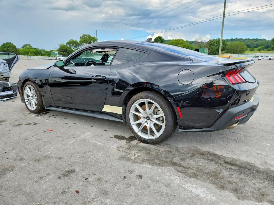 61697296 :رقم المزاد ، 1FA6P8CF3R5417963 vin ، 2024 Ford Mustang مزاد بيع