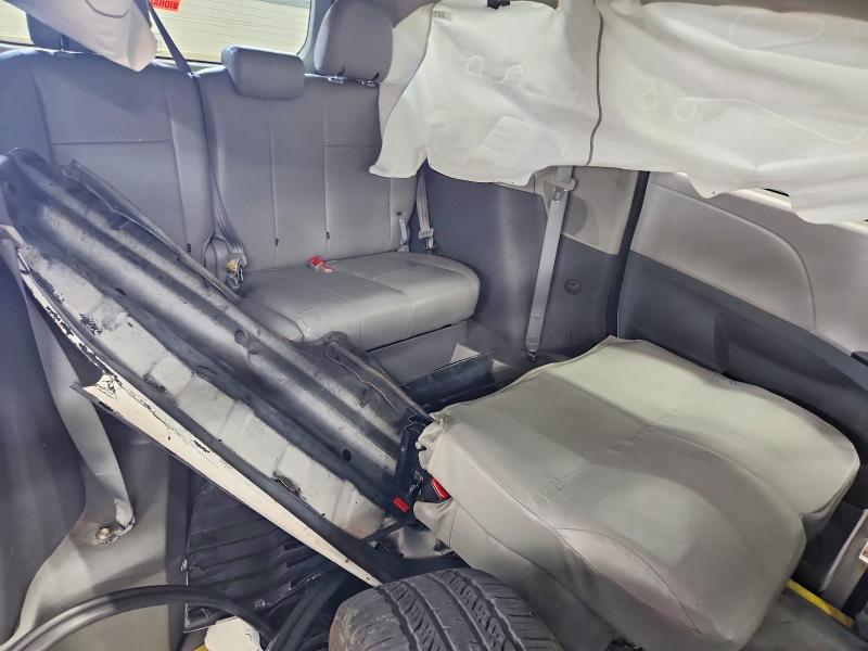 65775266 :رقم المزاد ، 5TDZZ3DC3LS036785 vin ، 2020 Toyota Sienna مزاد بيع