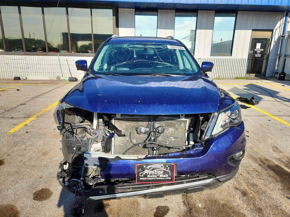 Продажа на аукционе авто 2017 Nissan Pathfinder, vin: 5N1DR2MM3HC633386, номер лота: 60033326