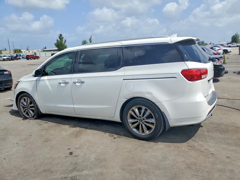 60417616 :رقم المزاد ، KNDME5C15F6038298 vin ، 2015 Kia Sedona مزاد بيع
