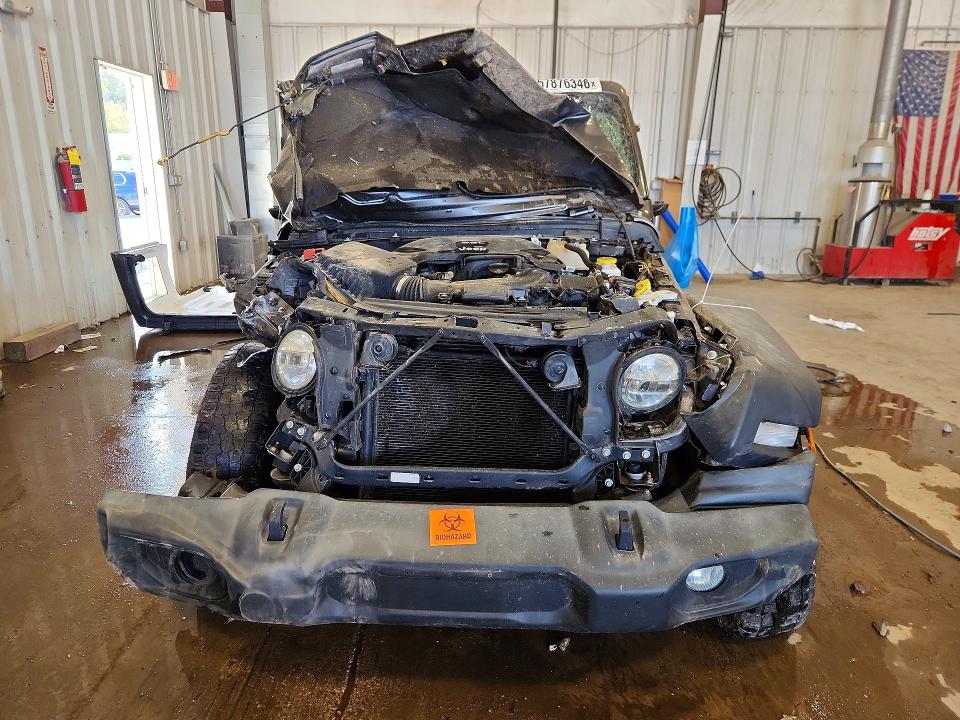 2018 Jeep Wrangler Unlimited მანქანა იყიდება აუქციონზე, vin: 1C4HJXDG4JW182851, აუქციონის ნომერი: 57876346