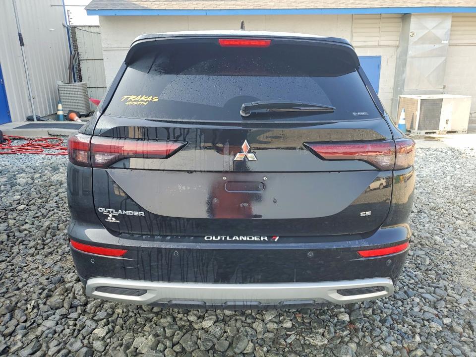 61312756 :رقم المزاد ، JA4J4UA8XNZ064774 vin ، 2022 Mitsubishi Outlander مزاد بيع