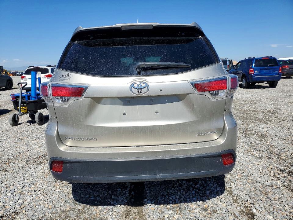 60198736 :رقم المزاد ، 5TDJKRFH4GS338198 vin ، 2016 Toyota Highlander مزاد بيع