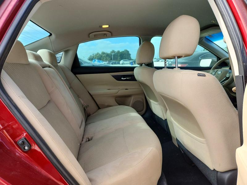 2015 Nissan Altima მანქანა იყიდება აუქციონზე, vin: 1N4AL3AP9FN305121, აუქციონის ნომერი: 59679656