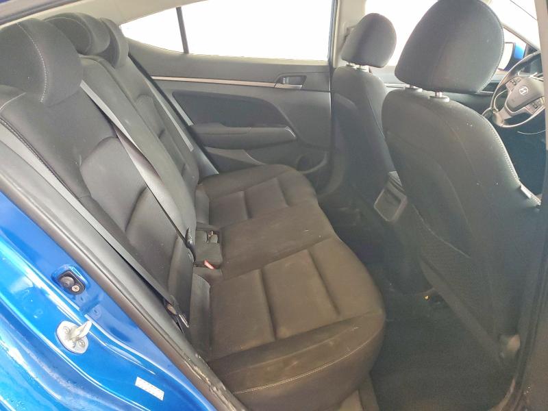 61077336 :رقم المزاد ، KMHD84LF0HU242918 vin ، 2017 Hyundai Elantra مزاد بيع