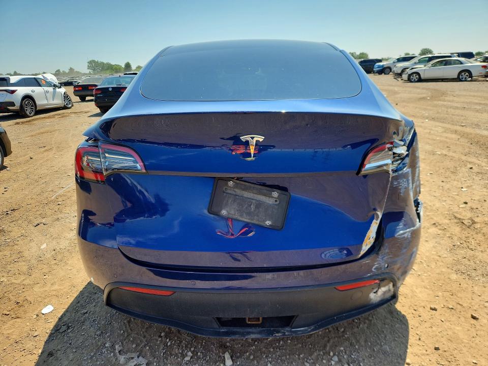Продажа на аукционе авто 2021 Tesla Model Y, vin: 5YJYGDEE9MF121126, номер лота: 60930246