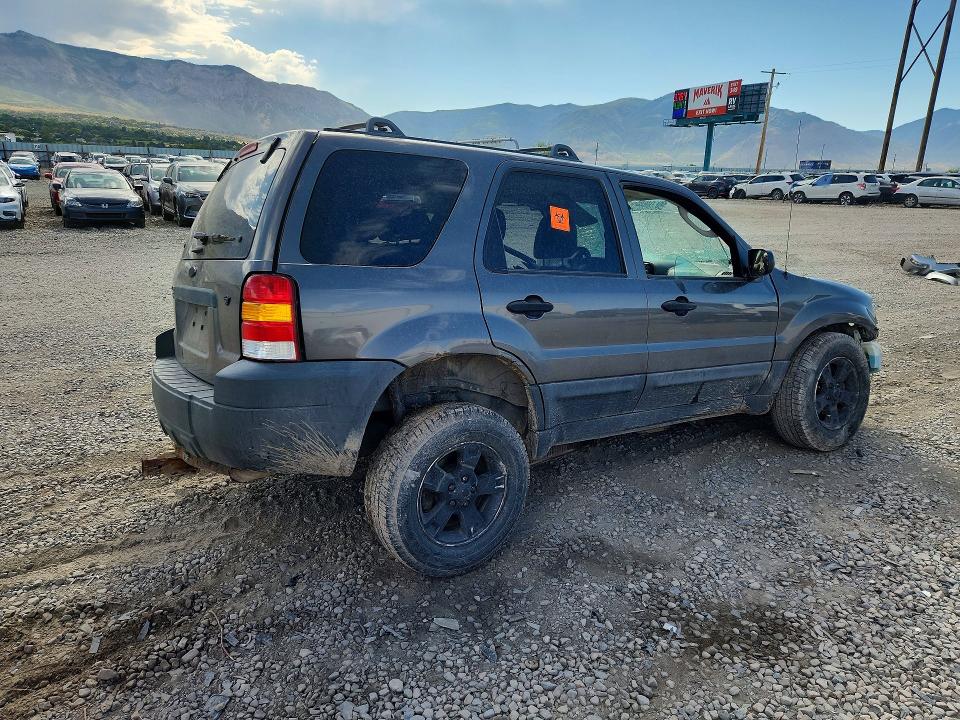 60434586 :رقم المزاد ، 1FMYU93196KC42634 vin ، 2006 Ford Escape مزاد بيع