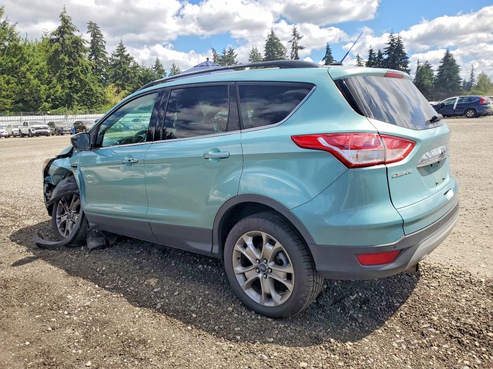 2013 Ford Escape მანქანა იყიდება აუქციონზე, vin: 1FMCU9H98DUD39950, აუქციონის ნომერი: 60865056