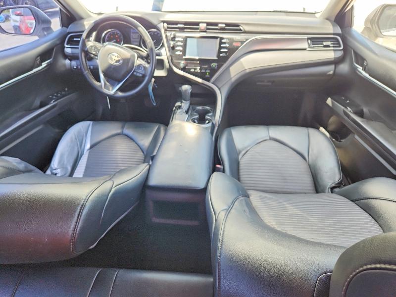 60850196 :رقم المزاد ، 4T1B11HK9KU175937 vin ، 2019 Toyota Camry مزاد بيع