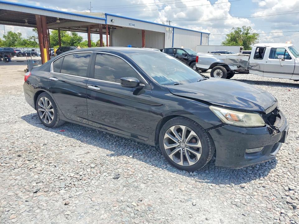 60399476 :رقم المزاد ، 1HGCR2F54FA074897 vin ، 2015 Honda Accord مزاد بيع