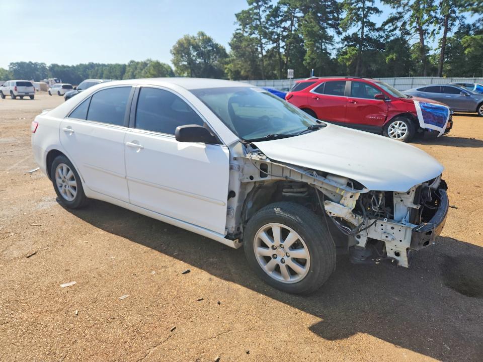 63032586 :رقم المزاد ، 4T4BF3EK9BR095805 vin ، 2011 Toyota Camry مزاد بيع