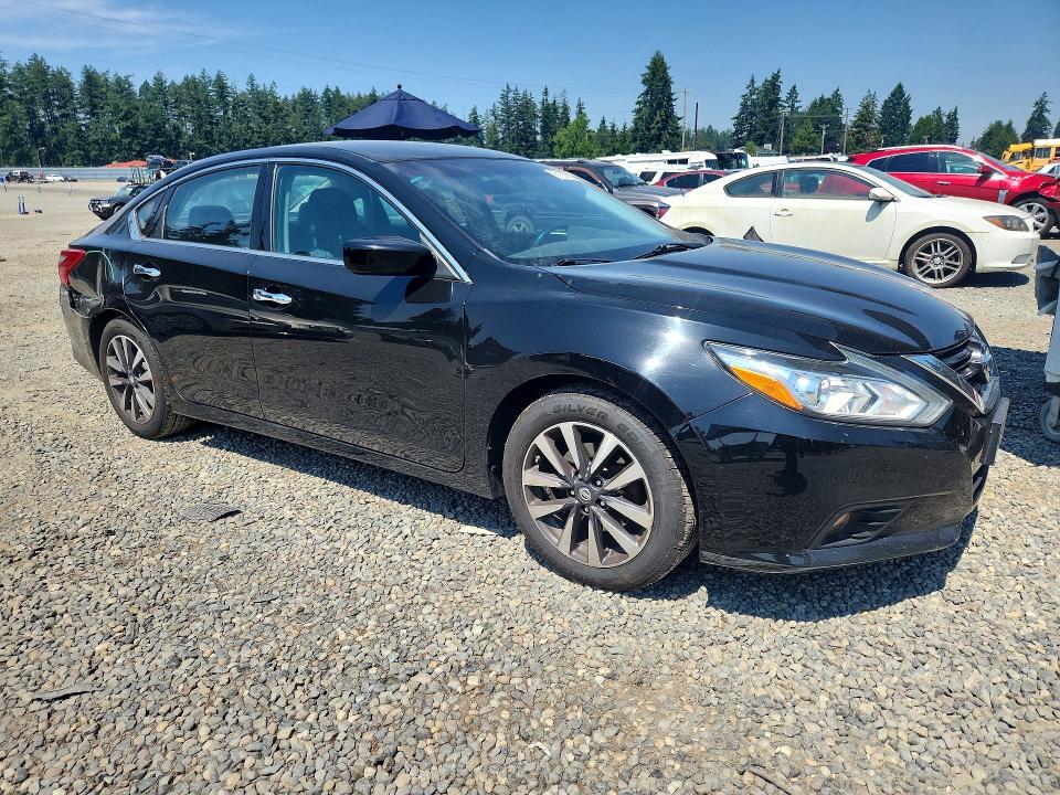 Продаж на аукціоні авто 2018 Nissan Altima, vin: 1N4AL3AP3JC162767, номер лоту: 61550616