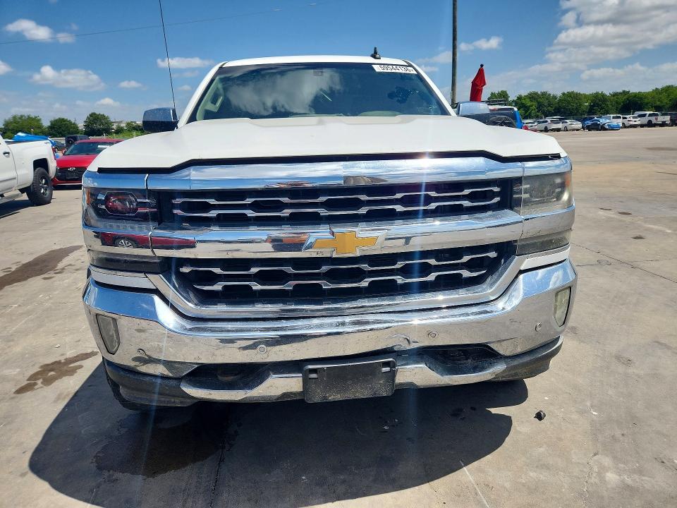 59544136 :رقم المزاد ، 3GCPCSEC0JG392625 vin ، 2018 Chevrolet Silverado مزاد بيع