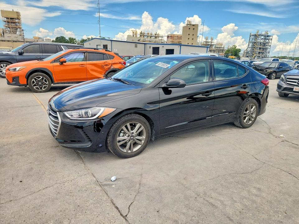 60185826 :رقم المزاد ، 5NPD84LF4JH395354 vin ، 2018 Hyundai Elantra مزاد بيع