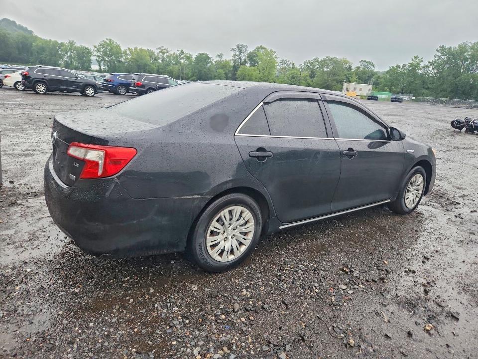 2014 Toyota Camry Hybrid მანქანა იყიდება აუქციონზე, vin: 4T1BD1FK5EU137717, აუქციონის ნომერი: 62908926