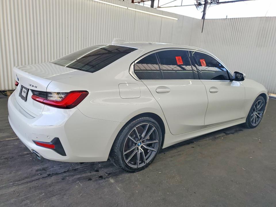 60959696 :رقم المزاد ، 3MW5R1J07M8C11527 vin ، 2021 Bmw 330i مزاد بيع