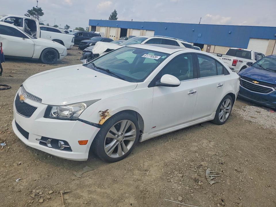 61778526 :رقم المزاد ، 1G1PG5SB4E7158208 vin ، 2014 Chevrolet Cruze مزاد بيع