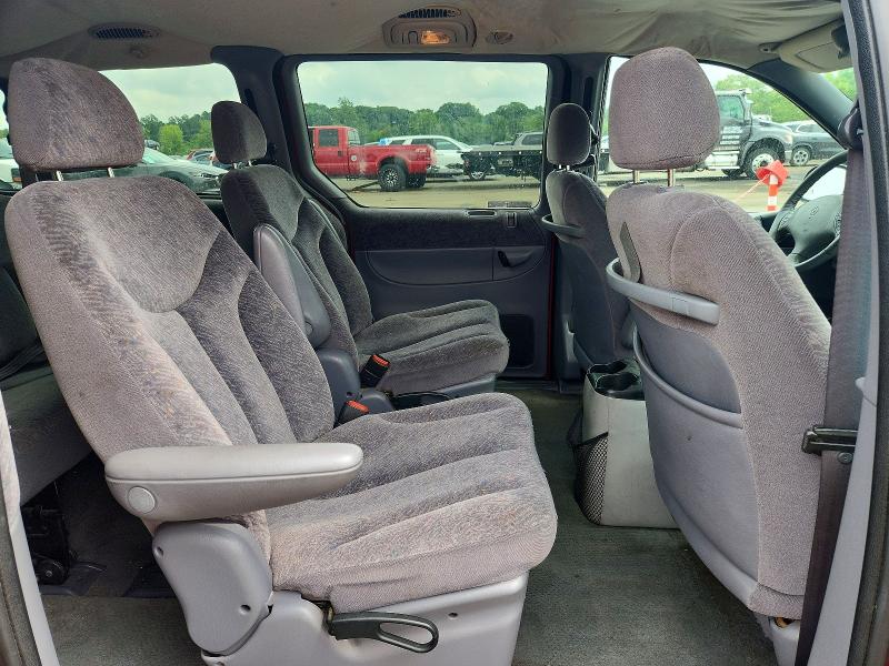 62678056 :رقم المزاد ، 1B4GP44G6YB587729 vin ، 2000 Dodge Grand Caravan مزاد بيع