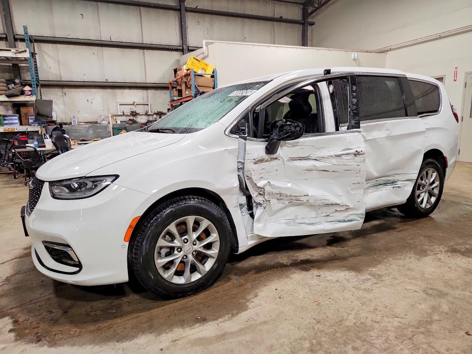 Продажа на аукционе авто 2025 Chrysler Pacifica, vin: 2C4RC3BG0SR592325, номер лота: 56652436