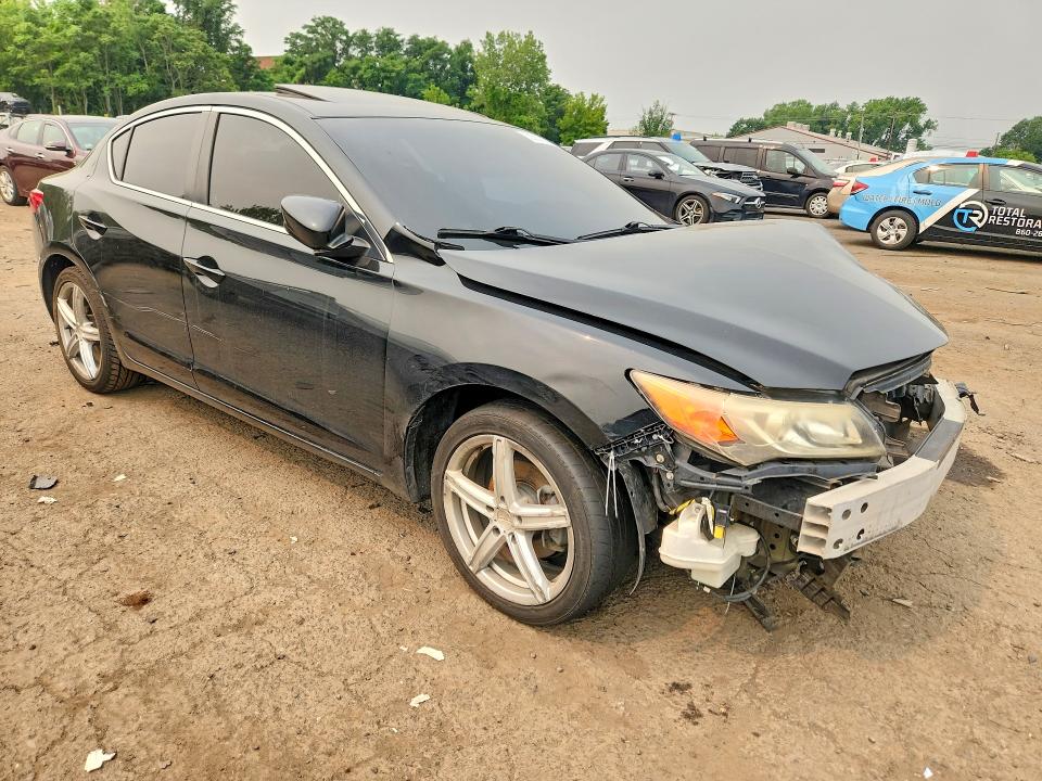 60921076 :رقم المزاد ، 19VDE1F7XDE008075 vin ، 2013 Acura Ilx مزاد بيع