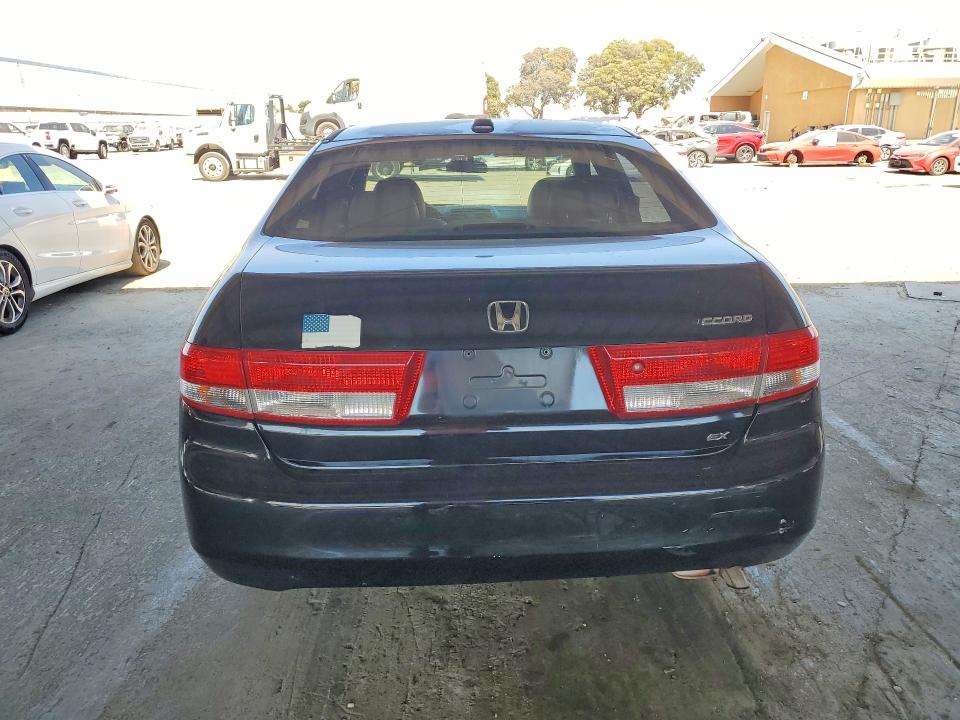 Продажа на аукционе авто 2004 Honda Accord, vin: JHMCM56734C019132, номер лота: 62662086