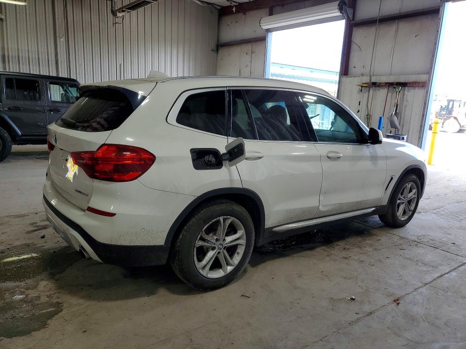 60751166 :رقم المزاد ، 5UXTR9C50JLD72986 vin ، 2018 Bmw X3 مزاد بيع