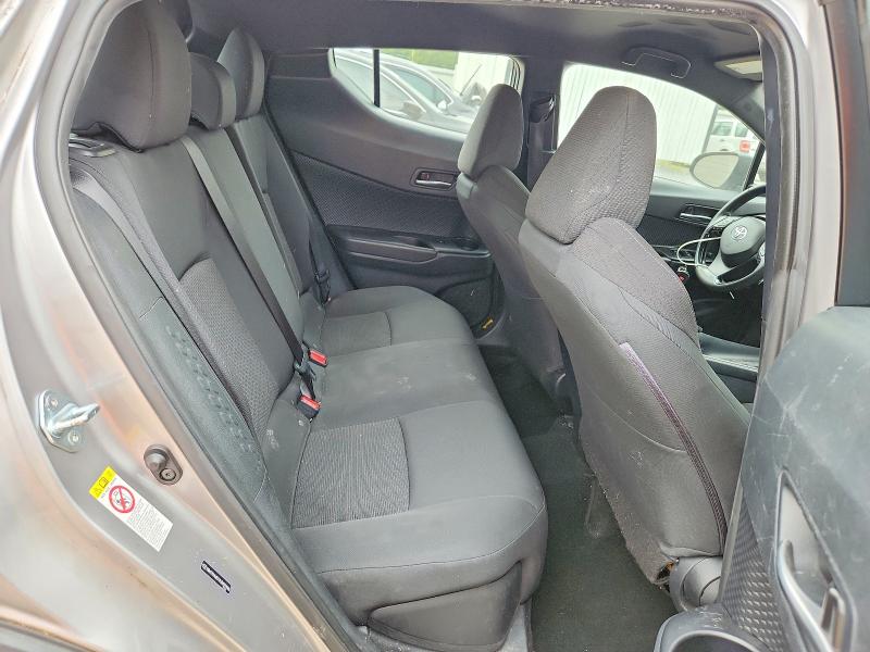 62303466 :رقم المزاد ، NMTKHMBX8JR055988 vin ، 2018 Toyota C-hr مزاد بيع