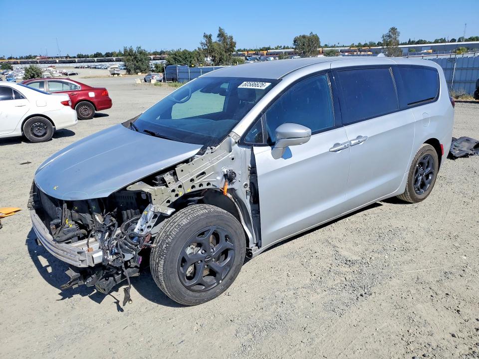 Продажа на аукционе авто 2022 Chrysler Pacifica, vin: 2C4RC1L74NR183655, номер лота: 60586626