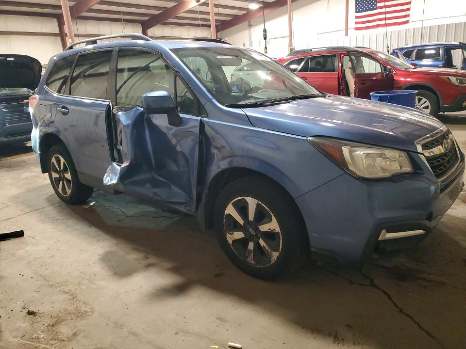 Продаж на аукціоні авто 2018 Subaru Forester, vin: JF2SJAEC0JH508228, номер лоту: 62410396