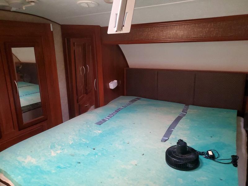 2014 Forest River Crusader 260 Rld მანქანა იყიდება აუქციონზე, vin: 5ZT3CSRBXEG113715, აუქციონის ნომერი: 79134245
