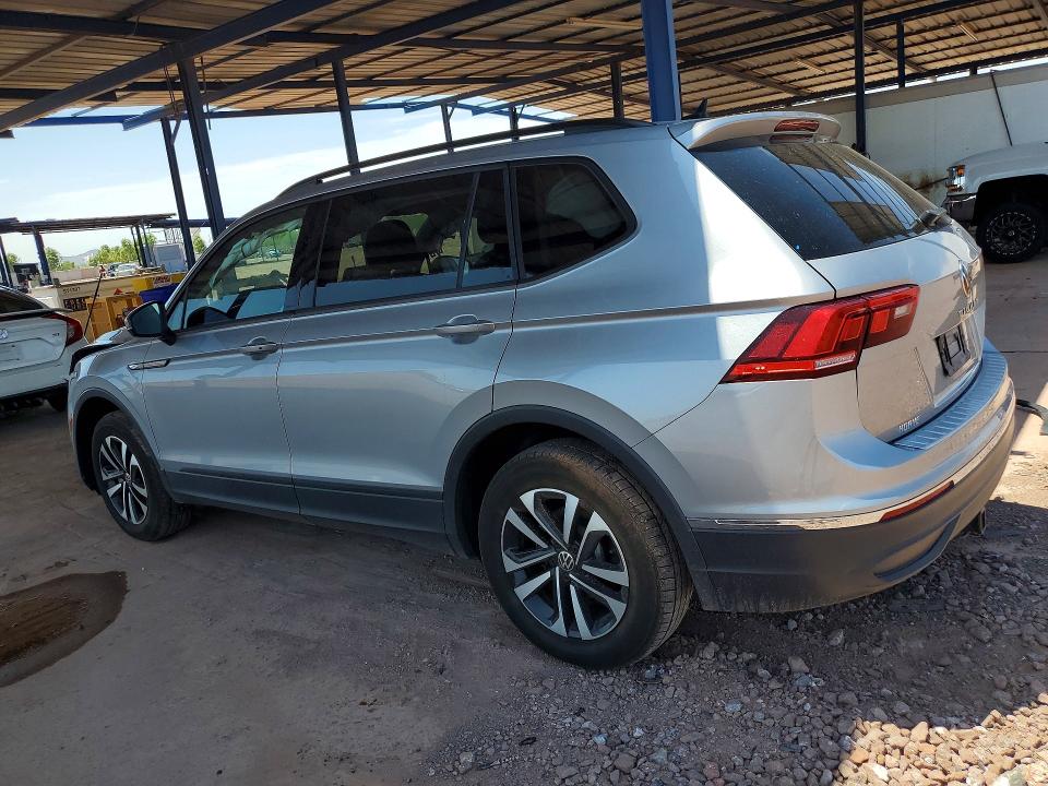 61622156 :رقم المزاد ، 3VV1B7AX0NM058019 vin ، 2022 Volkswagen Tiguan مزاد بيع