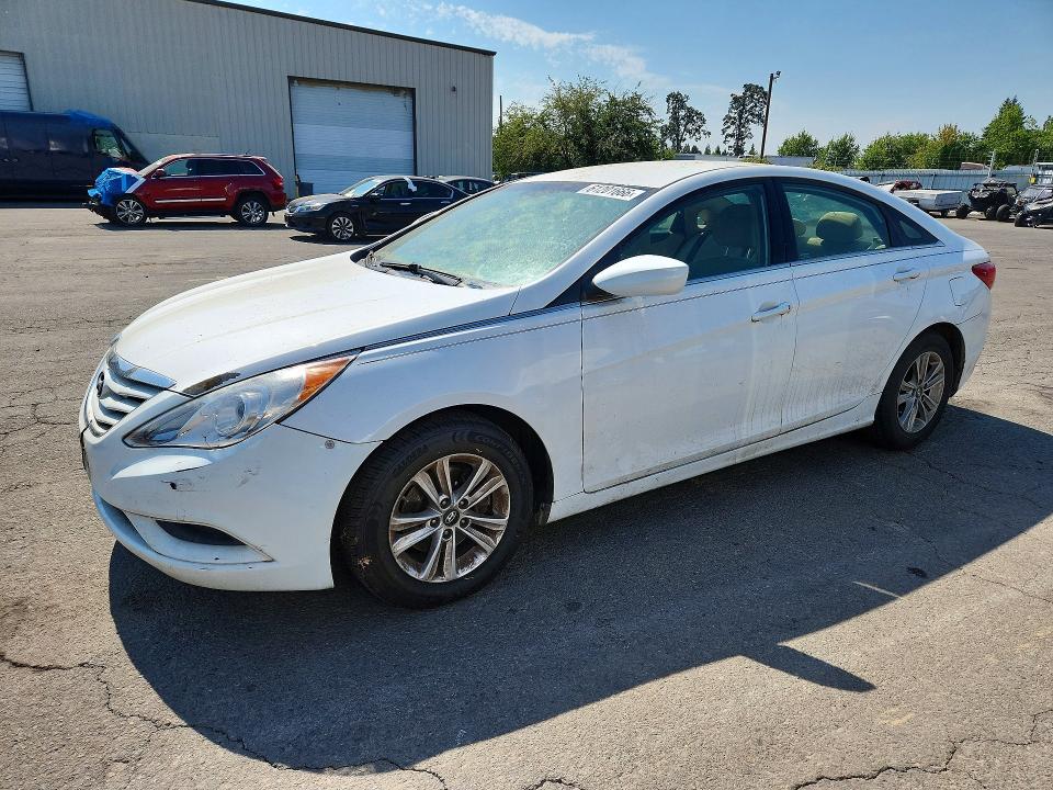 61201666 :رقم المزاد ، 5NPEB4ACXDH759795 vin ، 2013 Hyundai Sonata مزاد بيع