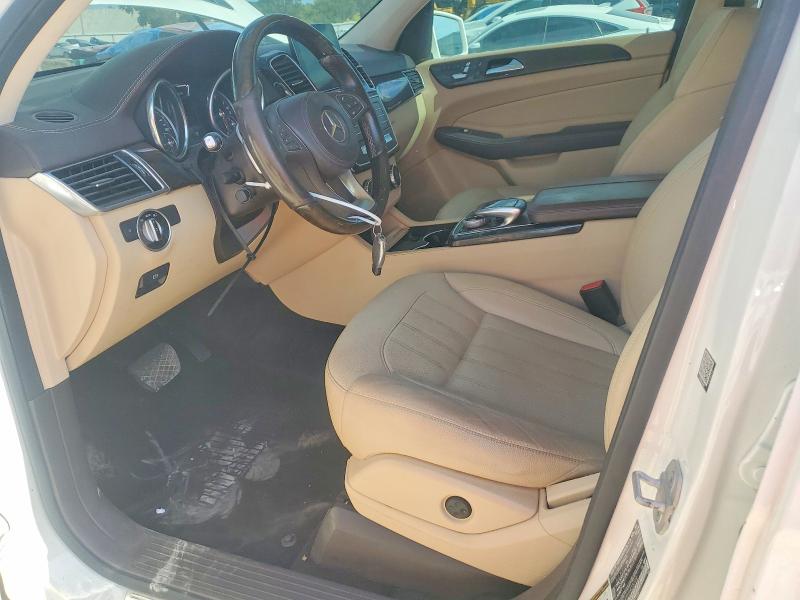 59702686 :رقم المزاد ، 4JGDF6EE9HA835099 vin ، 2017 Mercedes-benz Gls مزاد بيع