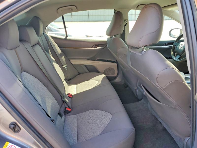 62540676 :رقم المزاد ، 4T1B11HK7KU740492 vin ، 2019 Toyota Camry مزاد بيع