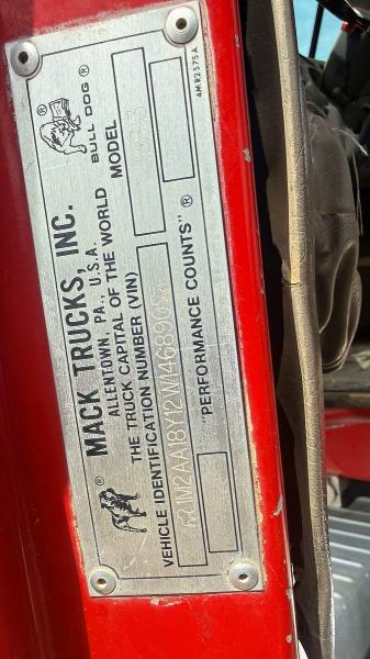Продажа на аукционе авто 2002 Mack 600, vin: 1M2AA18Y12W146890, номер лота: 61598436