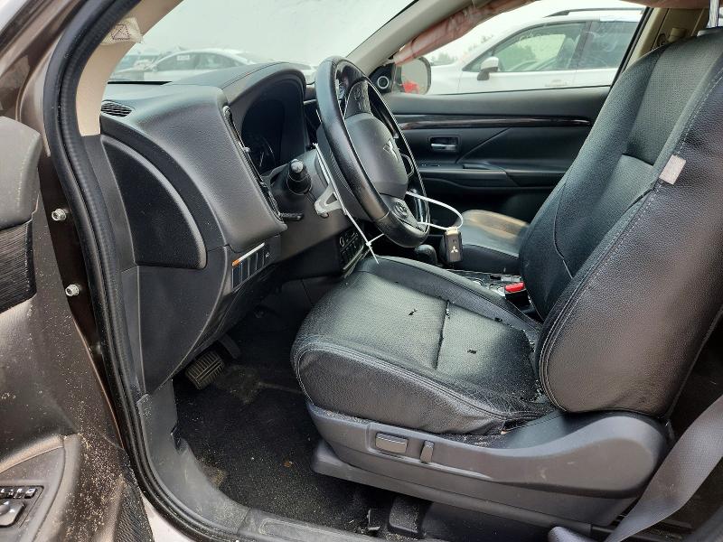 61024256 :رقم المزاد ، JA4JZ4AX1HZ006002 vin ، 2017 Mitsubishi Outlander مزاد بيع