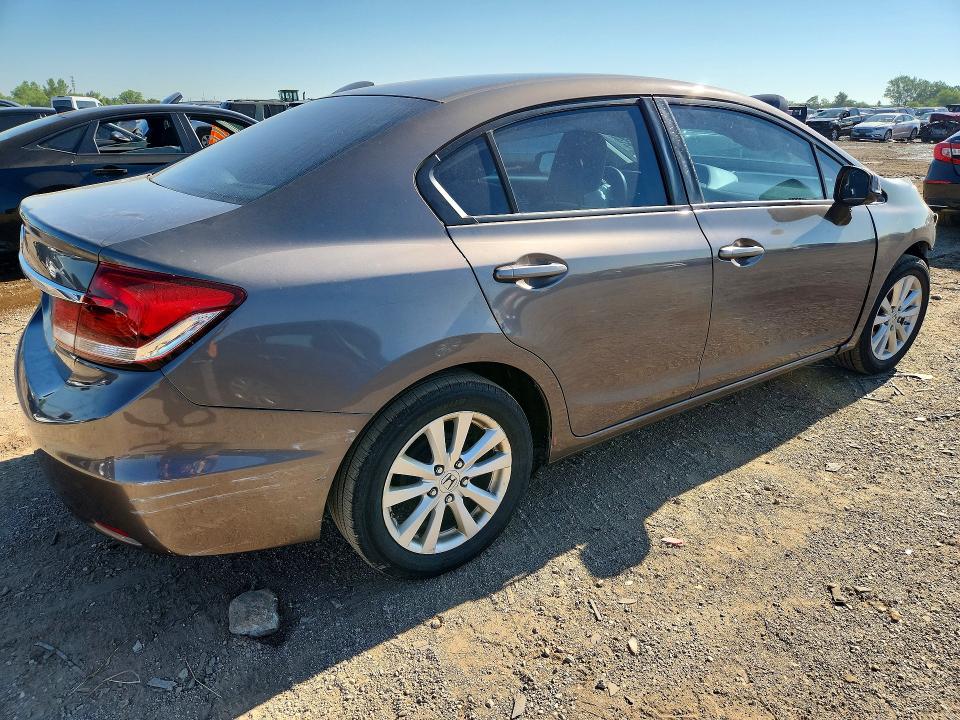 2013 Honda Civic მანქანა იყიდება აუქციონზე, vin: 2HGFB2F57DH567263, აუქციონის ნომერი: 60120216