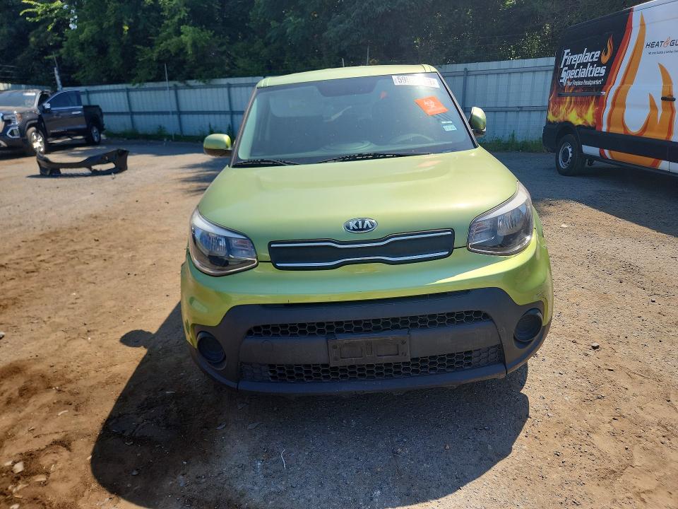 2017 Kia Soul მანქანა იყიდება აუქციონზე, vin: KNDJN2A2XH7879947, აუქციონის ნომერი: 59580416
