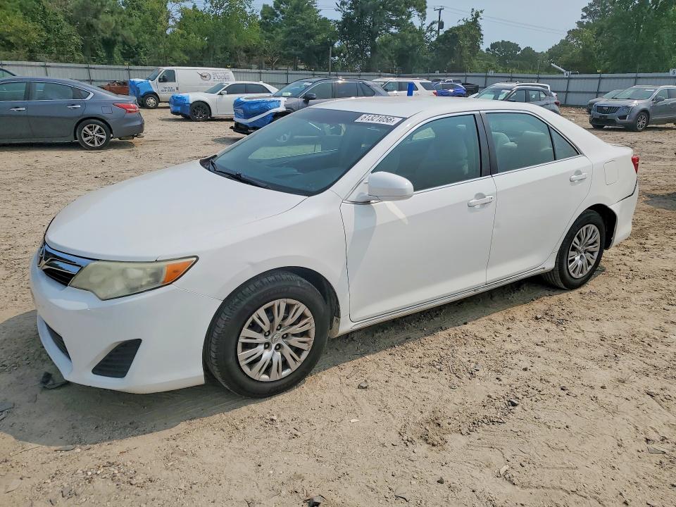 2013 Toyota Camry მანქანა იყიდება აუქციონზე, vin: 4T4BF1FKXDR284713, აუქციონის ნომერი: 61321056