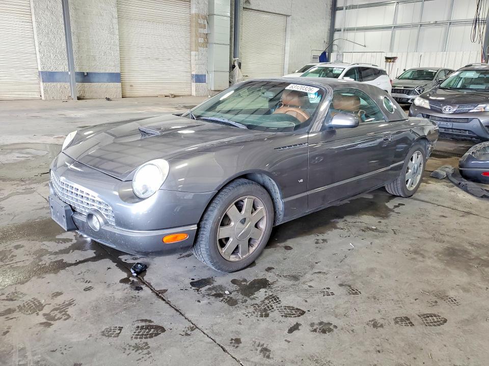 63120326 :رقم المزاد ، 1FAHP60A63Y105437 vin ، 2003 Ford Thunderbird مزاد بيع