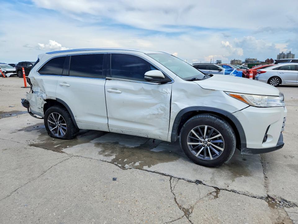 Продаж на аукціоні авто 2017 Toyota Highlander, vin: 5TDKZRFH8HS515868, номер лоту: 60172996