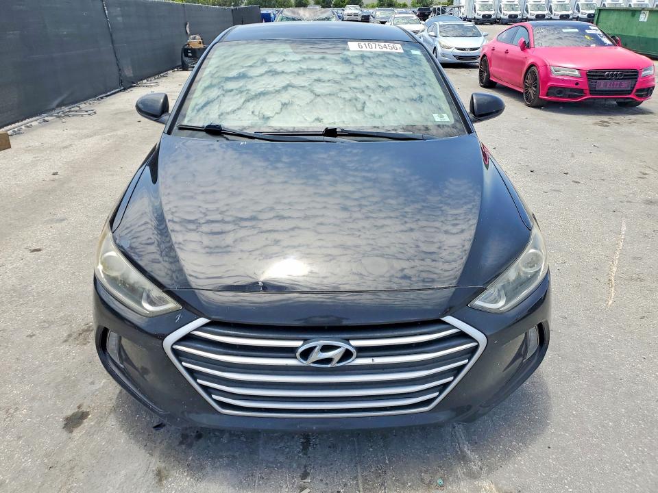 2017 Hyundai Elantra მანქანა იყიდება აუქციონზე, vin: 5NPD94LA6HH074931, აუქციონის ნომერი: 61075456