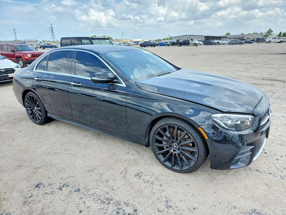 2022 Mercedes-benz E მანქანა იყიდება აუქციონზე, vin: W1KZF8DB7NB086232, აუქციონის ნომერი: 58768826
