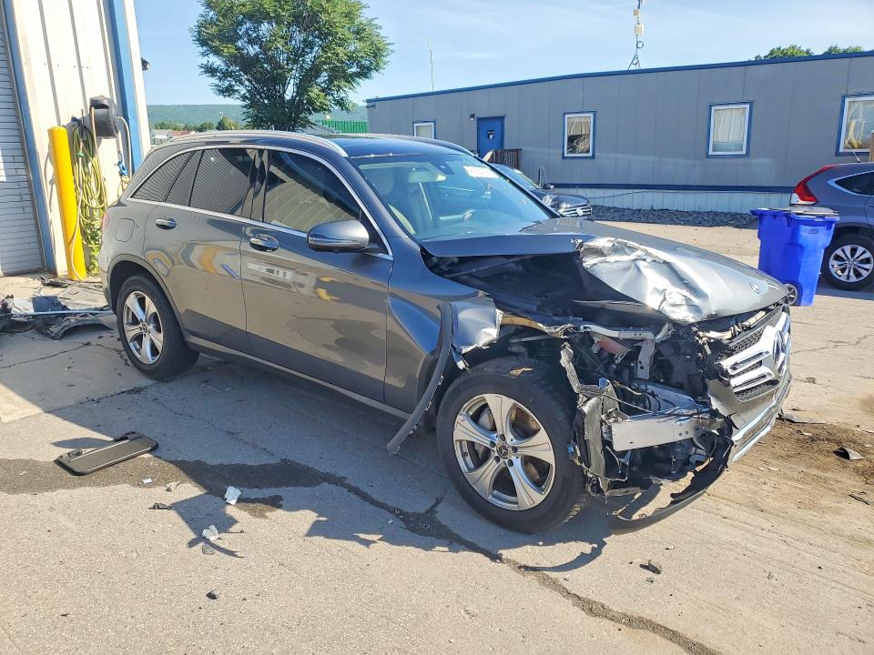61054756 :رقم المزاد ، WDC0G4JB3JV025430 vin ، 2018 Mercedes-benz Glc مزاد بيع